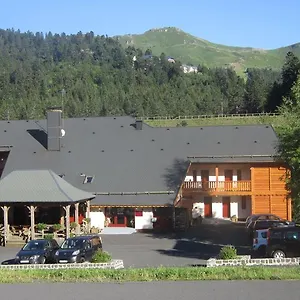 https://le-bec-de-laigle.hotels-rhonealpes.com