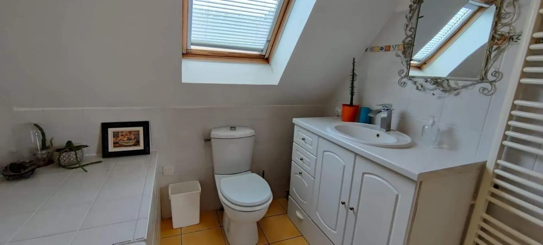 ベッド・アンド・ブレックファスト Chez La Quebecoise - Chambre D'Hotes Bourg-Blanc フランス